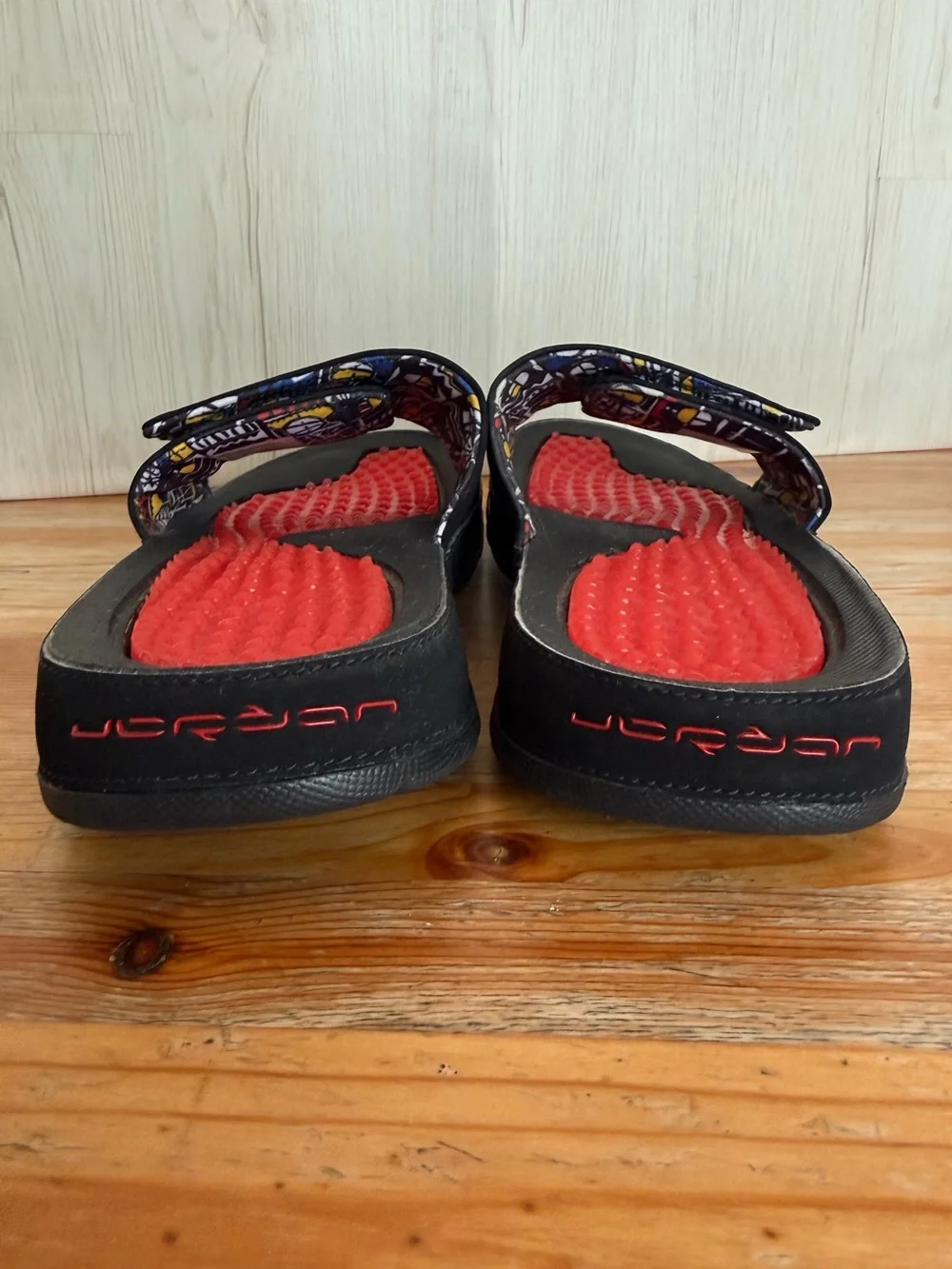 Nike Air Jordan Hydro 8 Retro Slide Sandals Men’s 11 Black Red (Scented 😆) VGUC